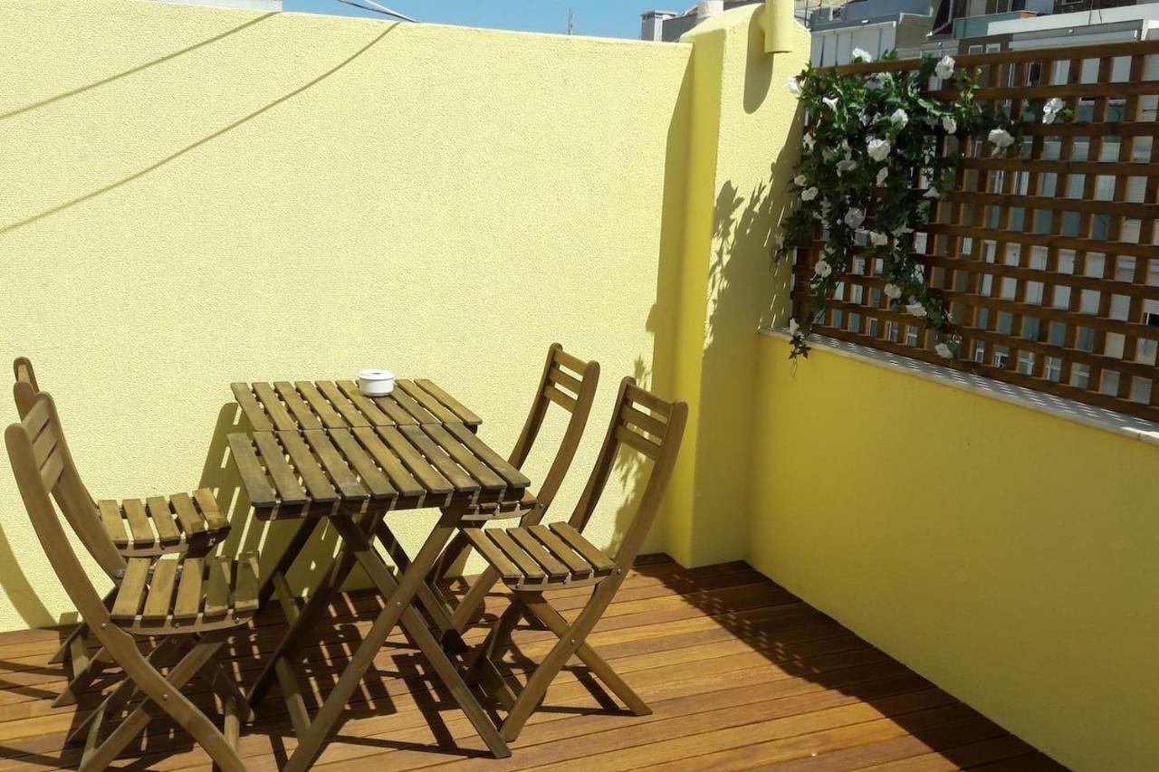 Modern Cosy Flat With Terrace In Campo De Ourique. Apartment Lisbon Bagian luar foto