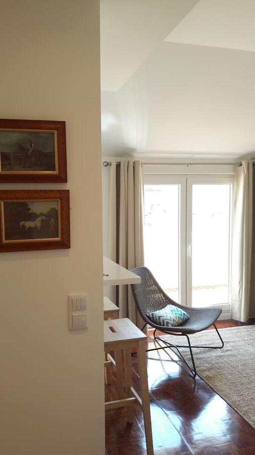 Modern Cosy Flat With Terrace In Campo De Ourique. Apartment Lisbon Bagian luar foto